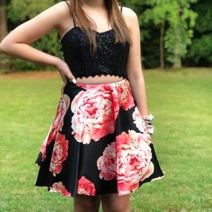 Size 2 juniors formal Dress! homecoming Prom prett